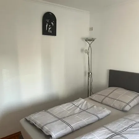 Zen Und Modernes In Zentrum Appartement